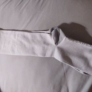 FIGS White Ribbed Sleeve